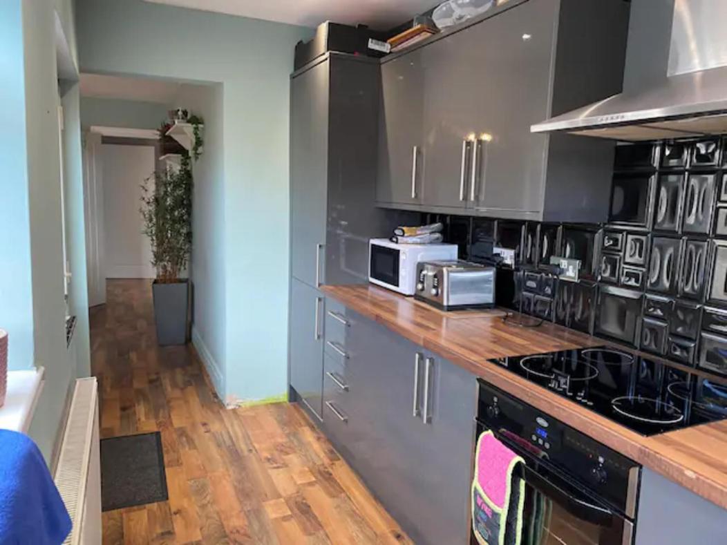 Bamber House - Large Modern Home & Perfect Location Blackpool Buitenkant foto
