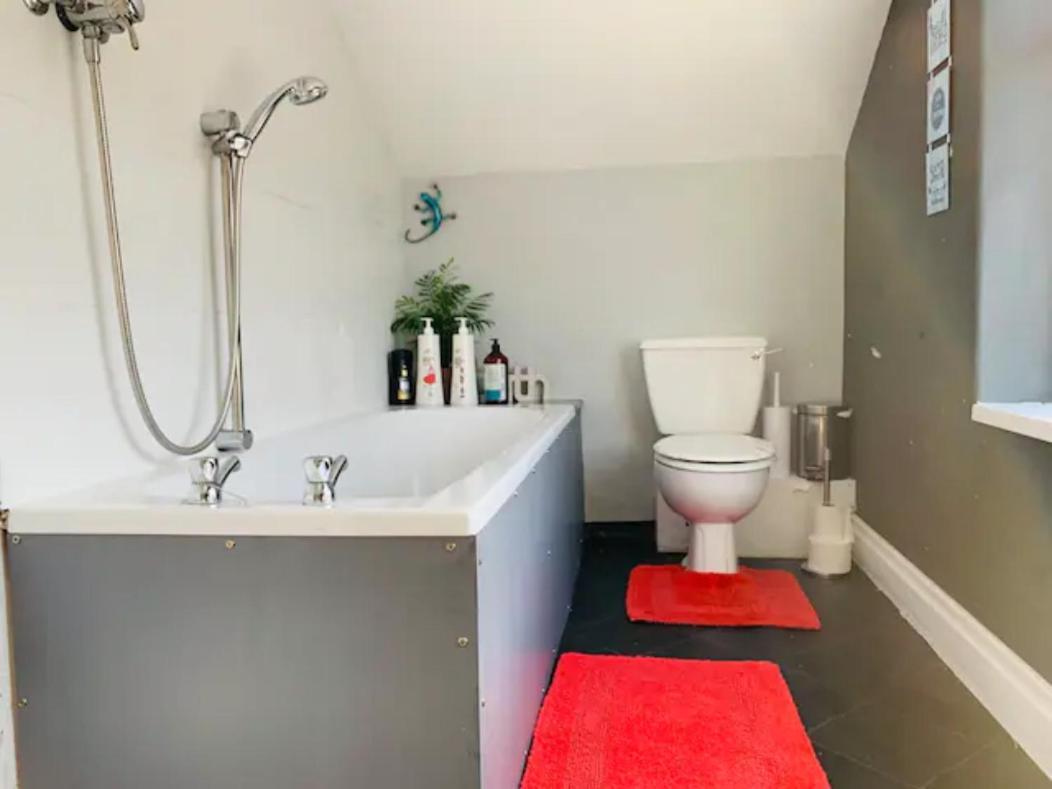 Bamber House - Large Modern Home & Perfect Location Blackpool Buitenkant foto